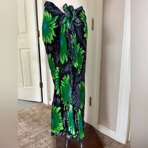KOKO KNOT beach sarong